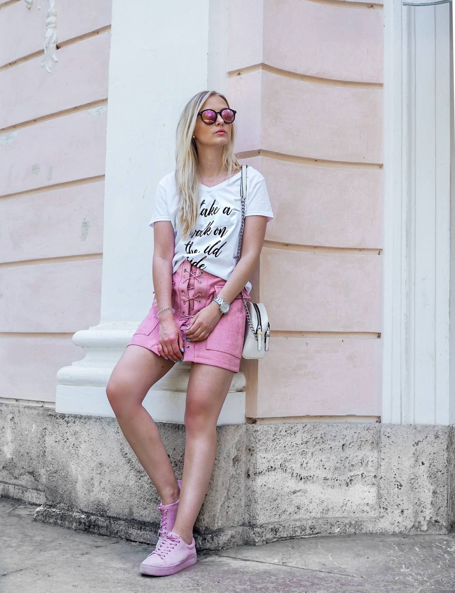 Modeblog Fashionblog Shirt bedrucken Katefully München Shirt selber bedrucken gestalten DIY ootd Modeoutfit Rock Top rosa Streetstyle Fashiontipps Designerin